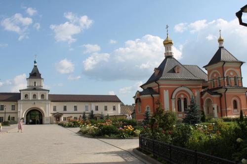 Das Kloster "Optina Pustyn" in dem Dostojewski Inspiration zu seinem Roman "Brüder Karamasow" fand